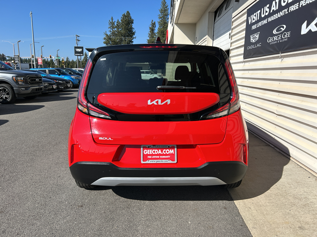 2024 Kia Soul LX photo 4