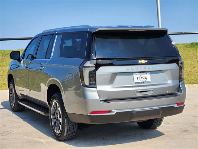 2026 Chevrolet Suburban LT photo 5