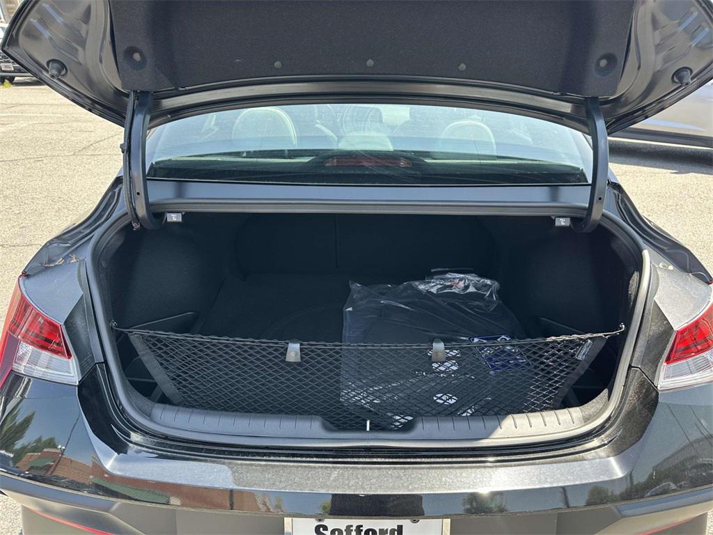 2025 Hyundai Elantra Hybrid Limited photo 27