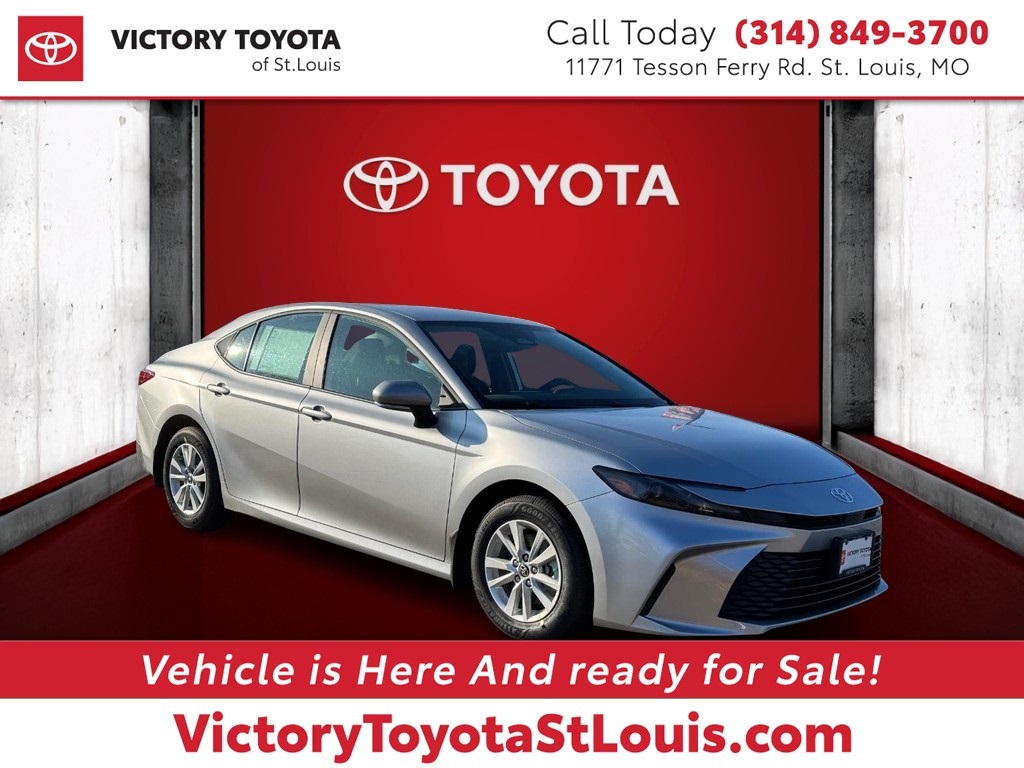 2026 Toyota Camry LE's photo