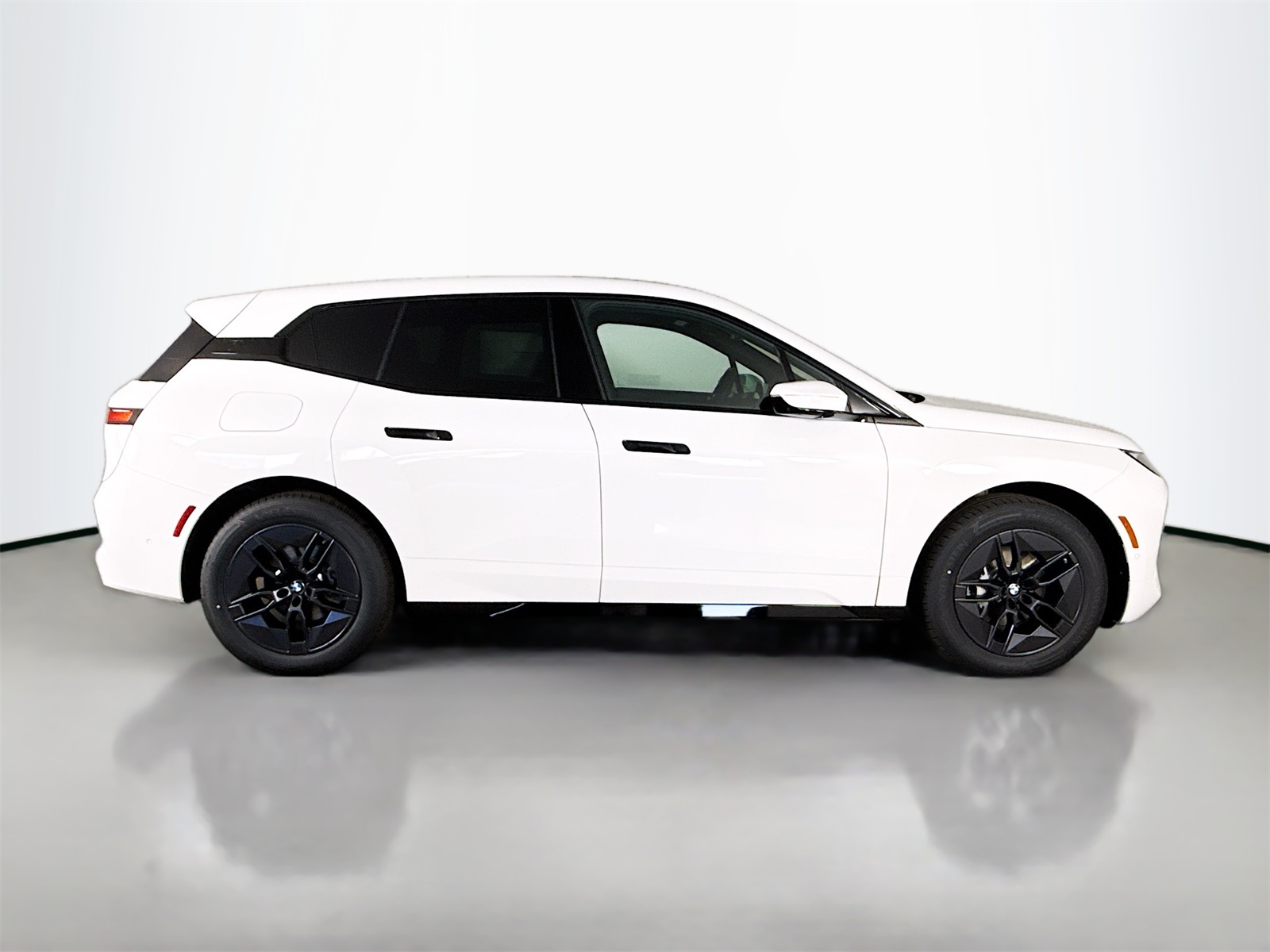 2026 Bmw iX photo 8