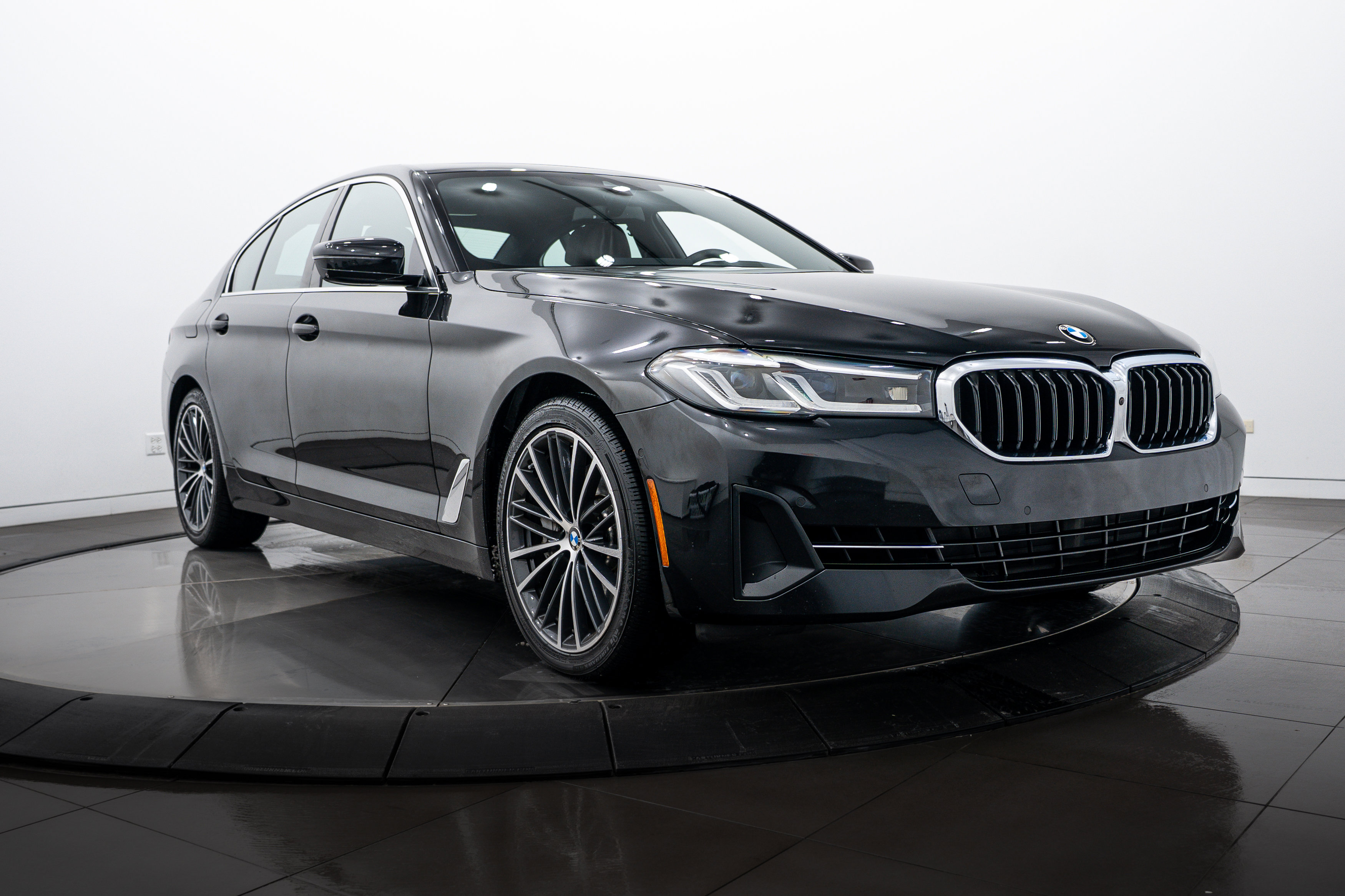 2021 Bmw 540i xDrive photo 2