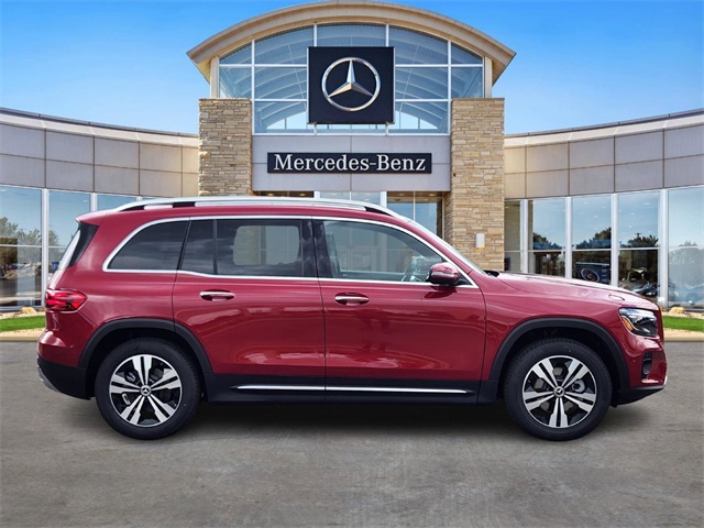 2026 Mercedes Benz GLB 250 4MATIC photo 4