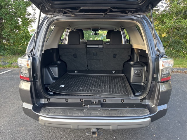 2018 Toyota 4Runner TRD Off-Road photo 10