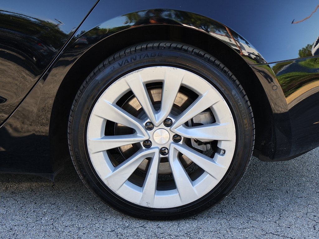 2022 Tesla Model 3 photo 18