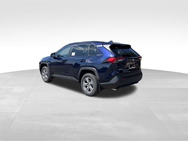 2025 Toyota RAV4 XLE photo 2