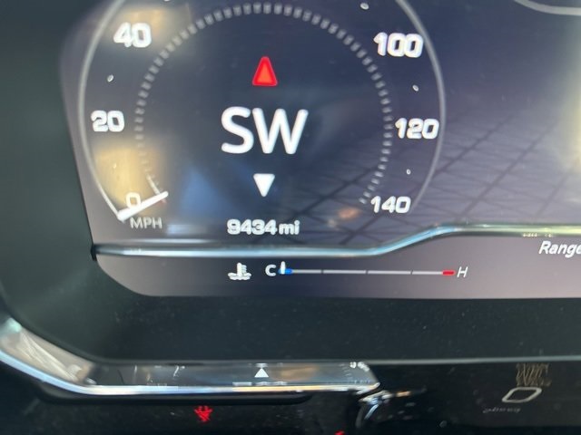 2025 Gmc Sierra 1500 SLT photo 2