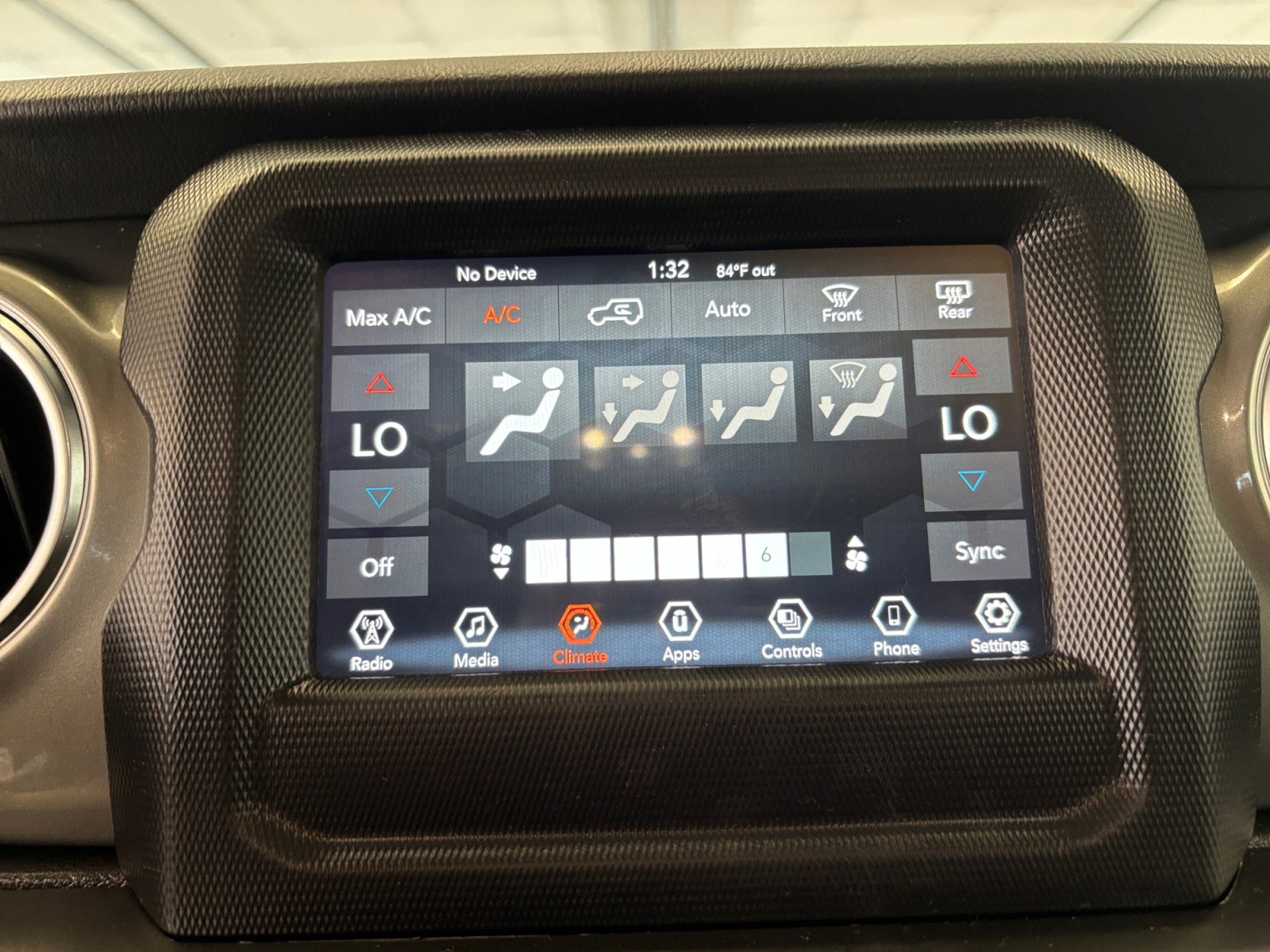 2021 Jeep Wrangler Unlimited Sahara photo 22
