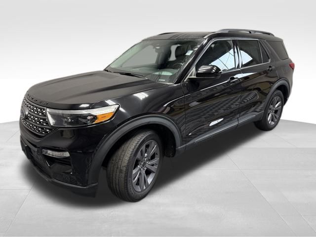 2022 Ford Explorer XLT's photo
