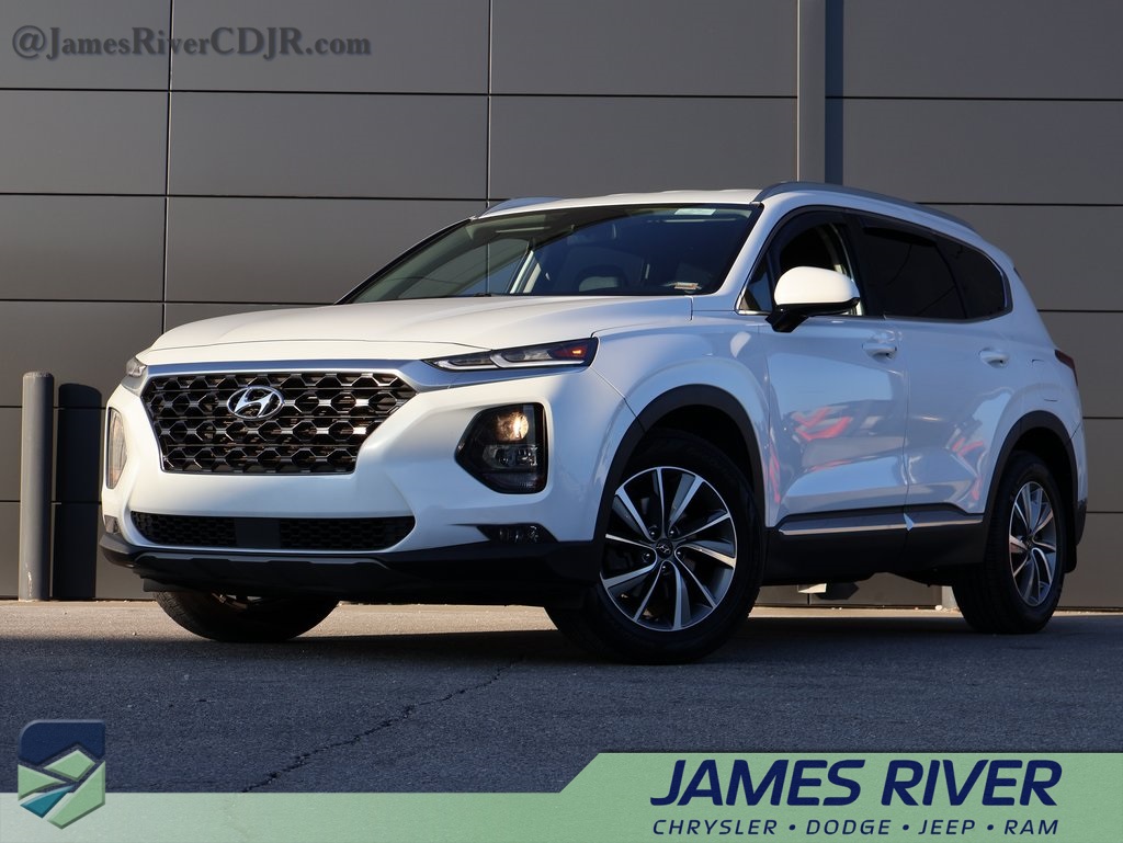 2020 Hyundai Santa Fe SEL's photo