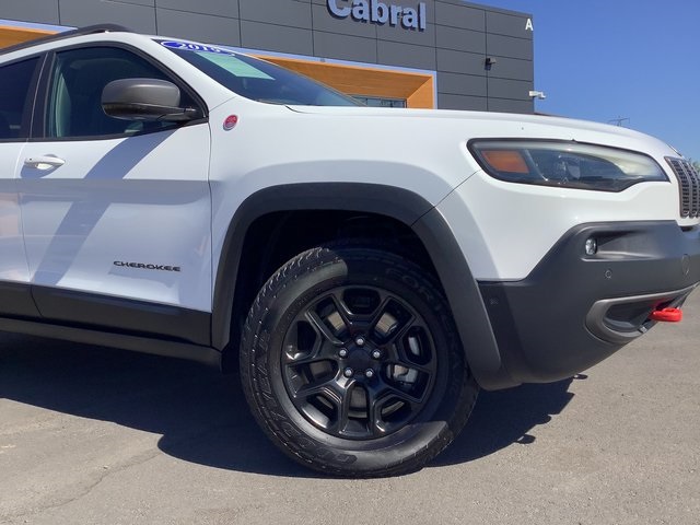 2019 Jeep Cherokee Trailhawk photo 3