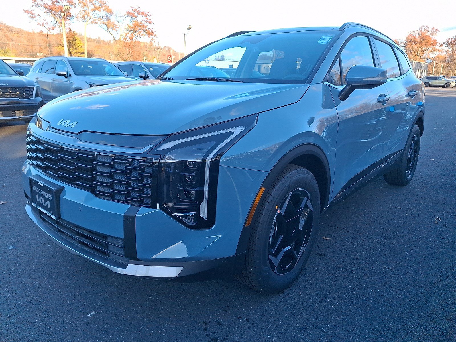 2026 Kia Sportage Hybrid EX photo 2