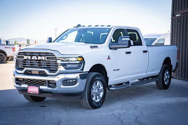 2025 Ram 2500 Big Horn photo 12