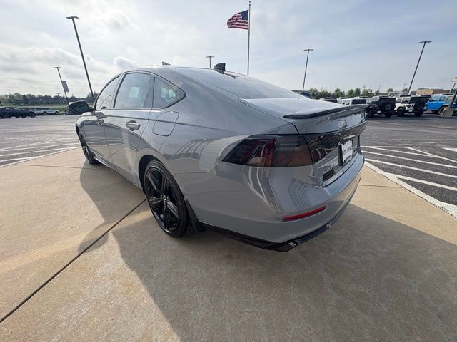 2023 Honda Accord Hybrid Sport-L photo 3