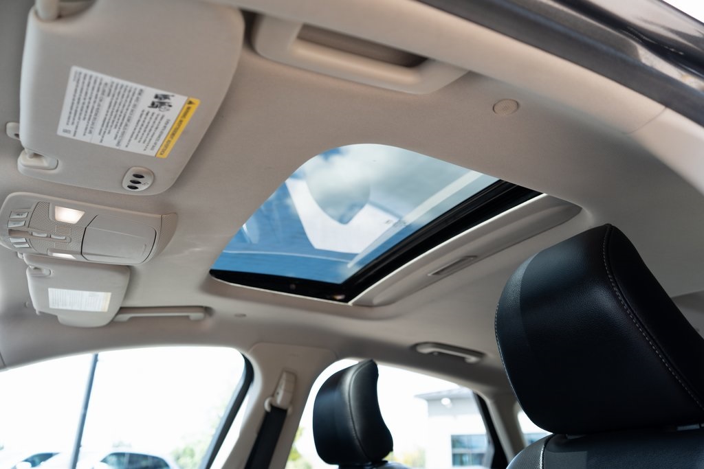 2019 Ford Fusion Hybrid Titanium photo 26