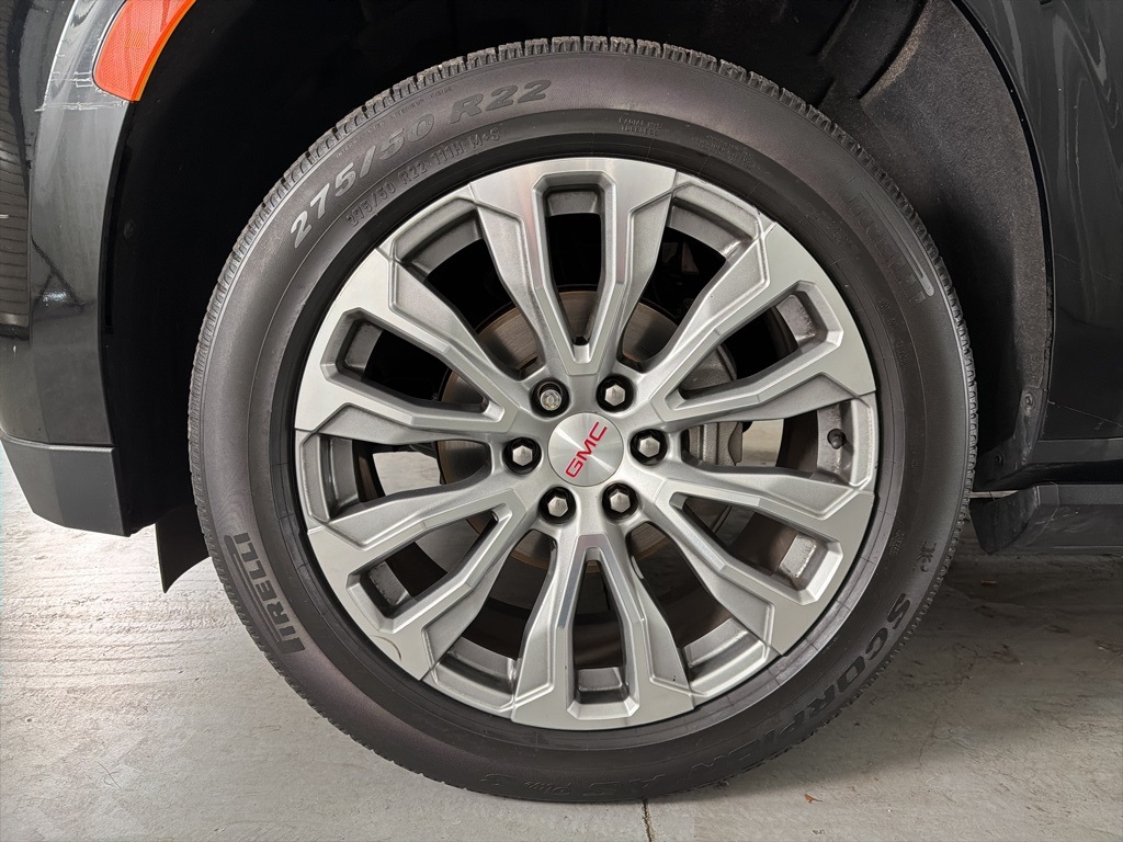 2021 Gmc Yukon Denali photo 4