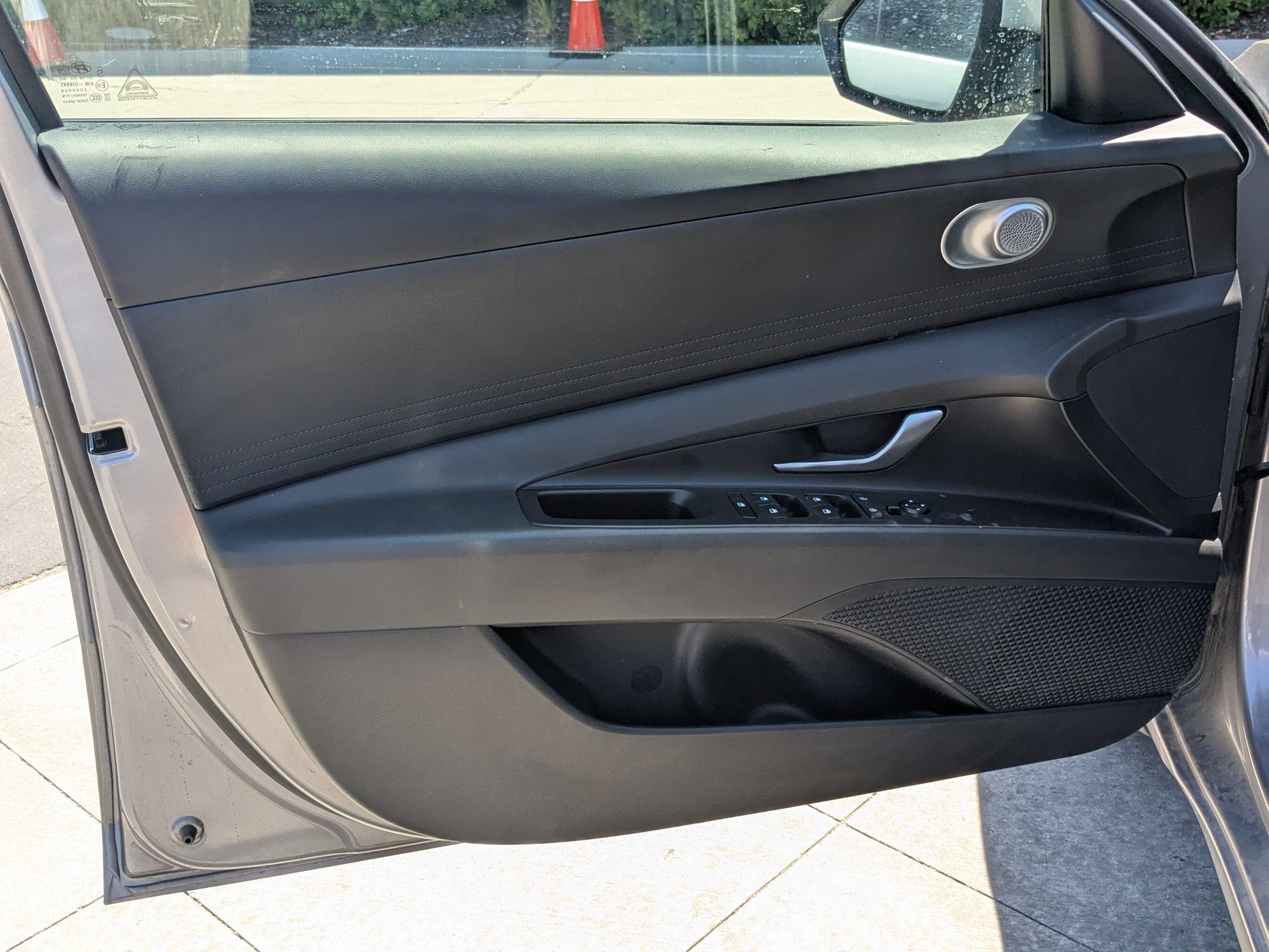 2024 Hyundai Elantra SE photo 11