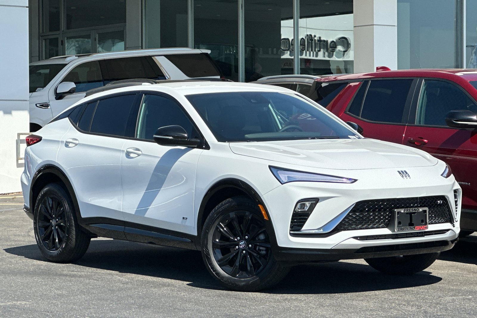 2025 Buick Envista ST photo 2