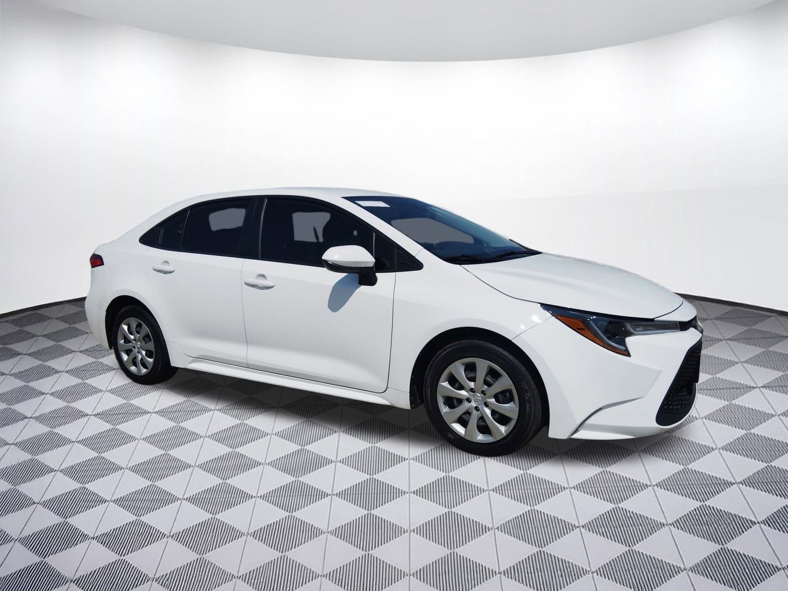 2022 Toyota Corolla LE photo 7