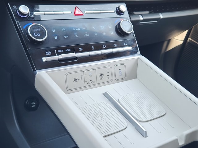 2024 Hyundai Santa Fe Limited photo 16