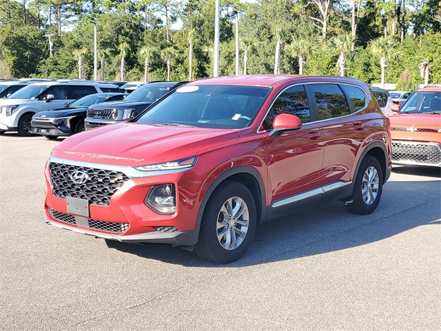 2019 Hyundai Santa Fe SE photo 3
