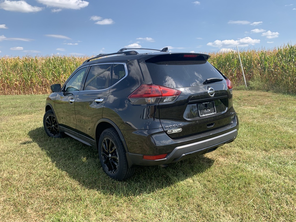 2018 Nissan Rogue SV photo 7