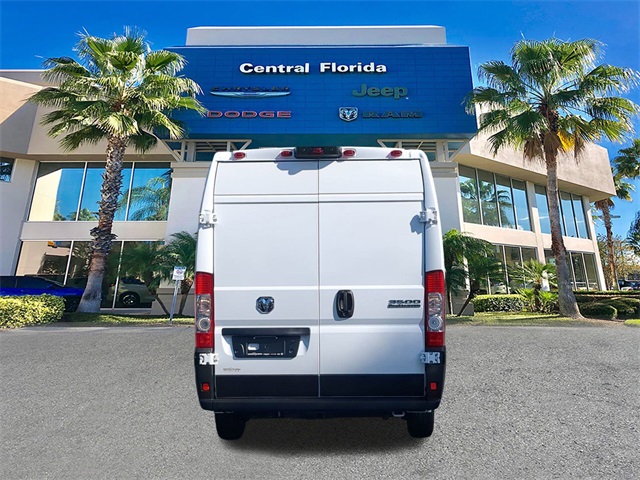 2025 Ram ProMaster 3500 photo 4