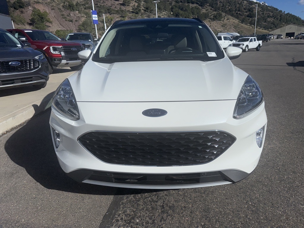 2020 Ford Escape Titanium Hybrid photo 3