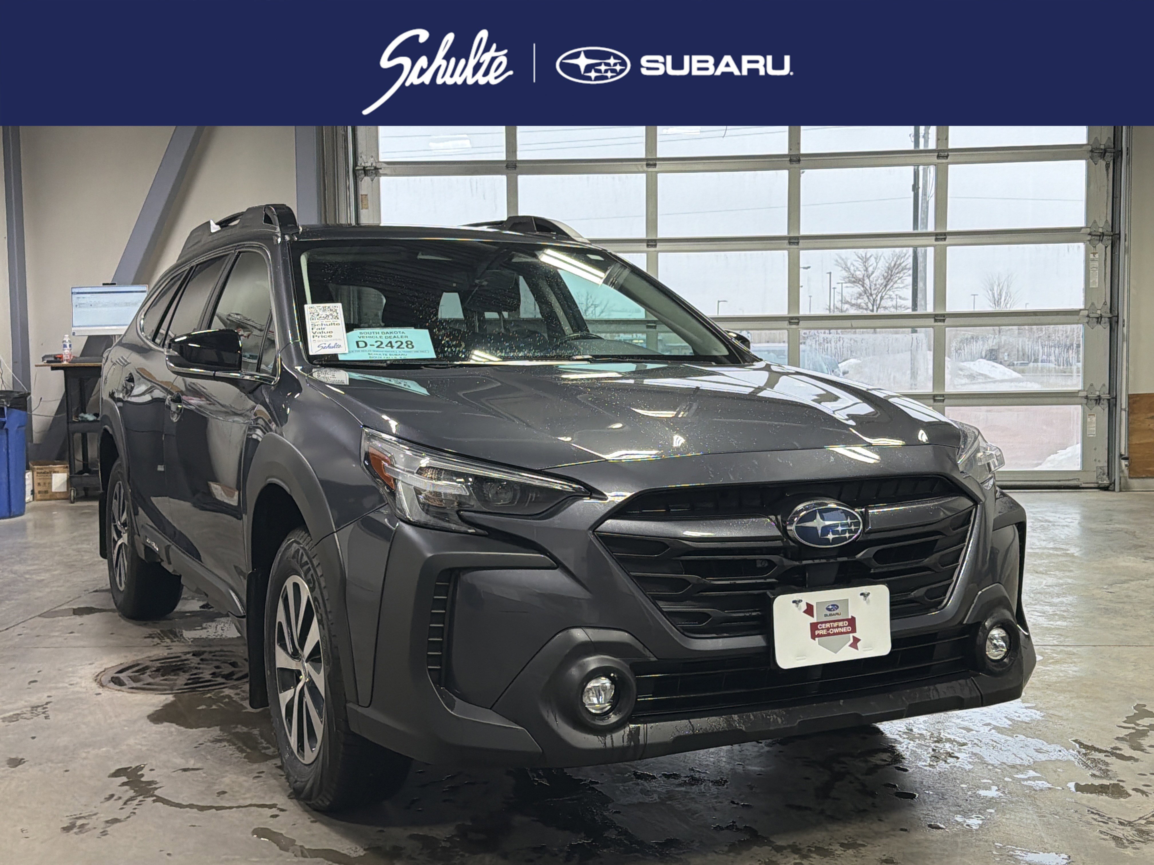 2024 Subaru Outback Premium's photo