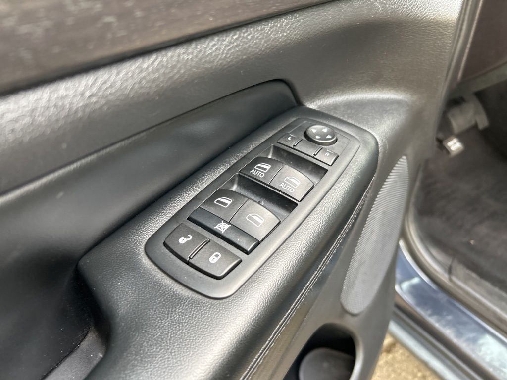 2015 Jeep Grand Cherokee Laredo photo 31