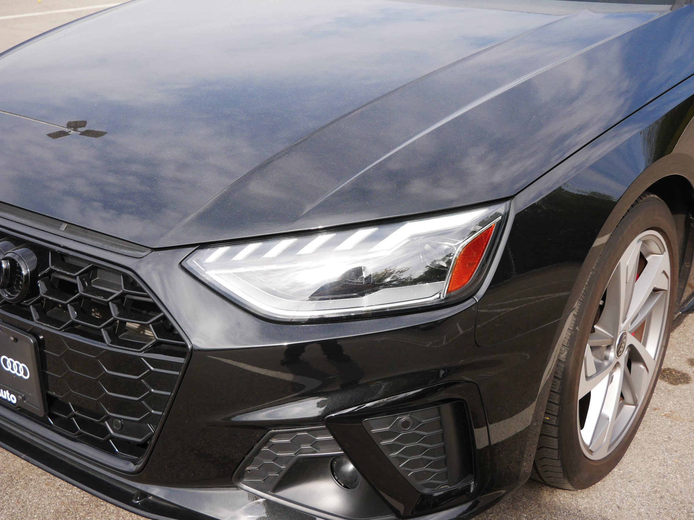 2023 Audi A4 S line Quattro Premium Plus photo 9