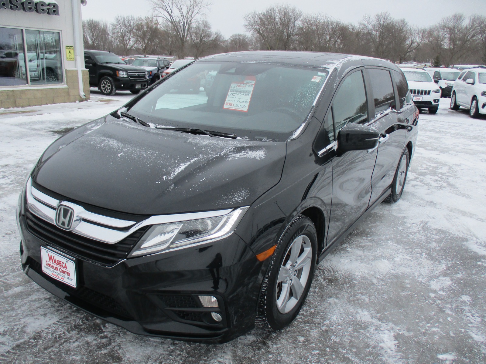 Used 2018 Honda Odyssey EX-L with VIN 5FNRL6H78JB052692 for sale in Waseca, MN