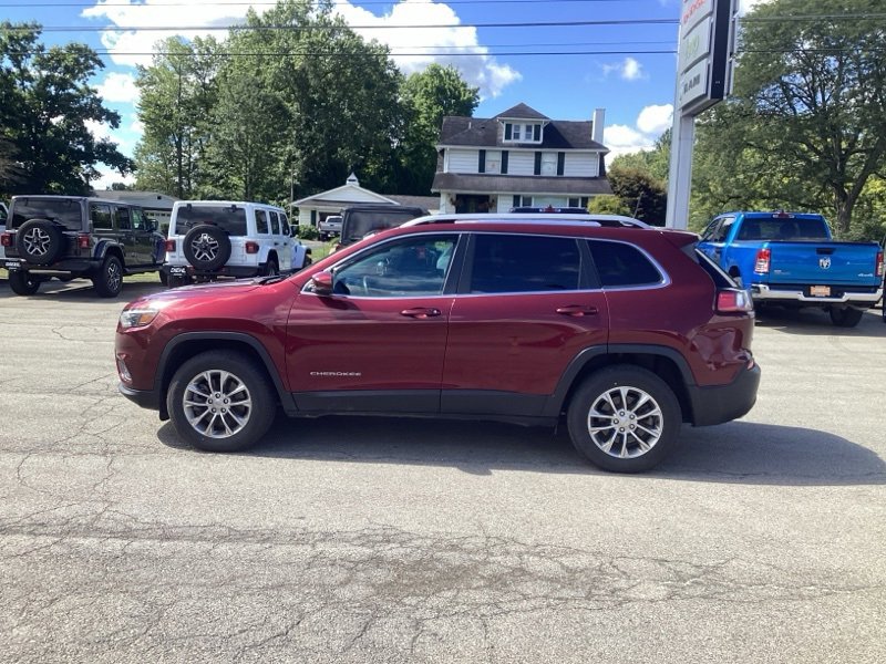 2021 Jeep Cherokee Latitude Lux photo 3