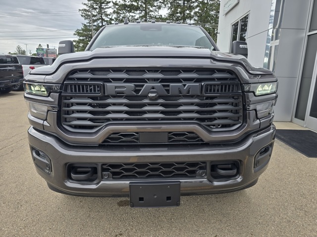 2025 Ram 2500 Big Horn photo 3