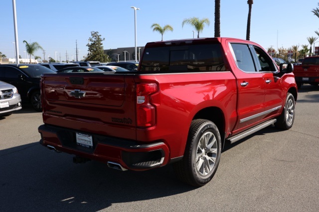 2022 Chevrolet Silverado 1500 High Country photo 3