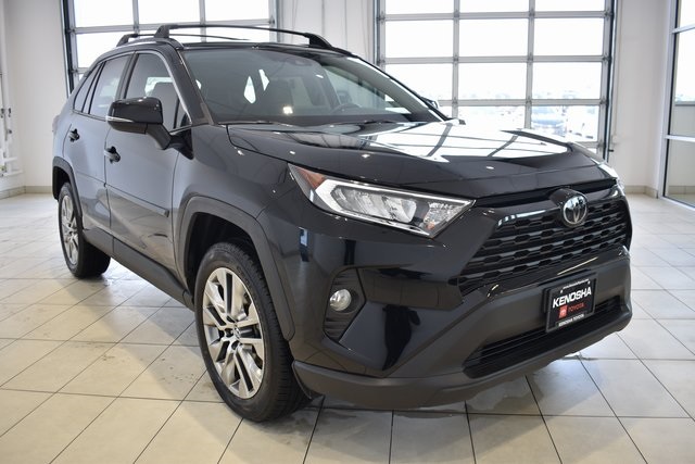 2020 Toyota RAV4 XLE Premium's photo