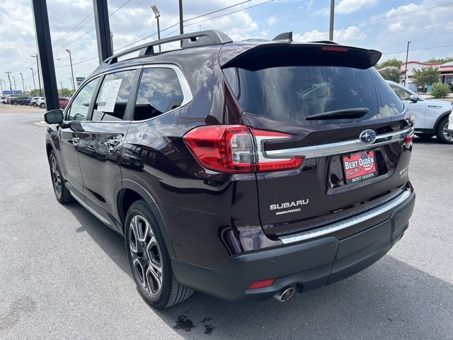 2023 Subaru Ascent Touring photo 3