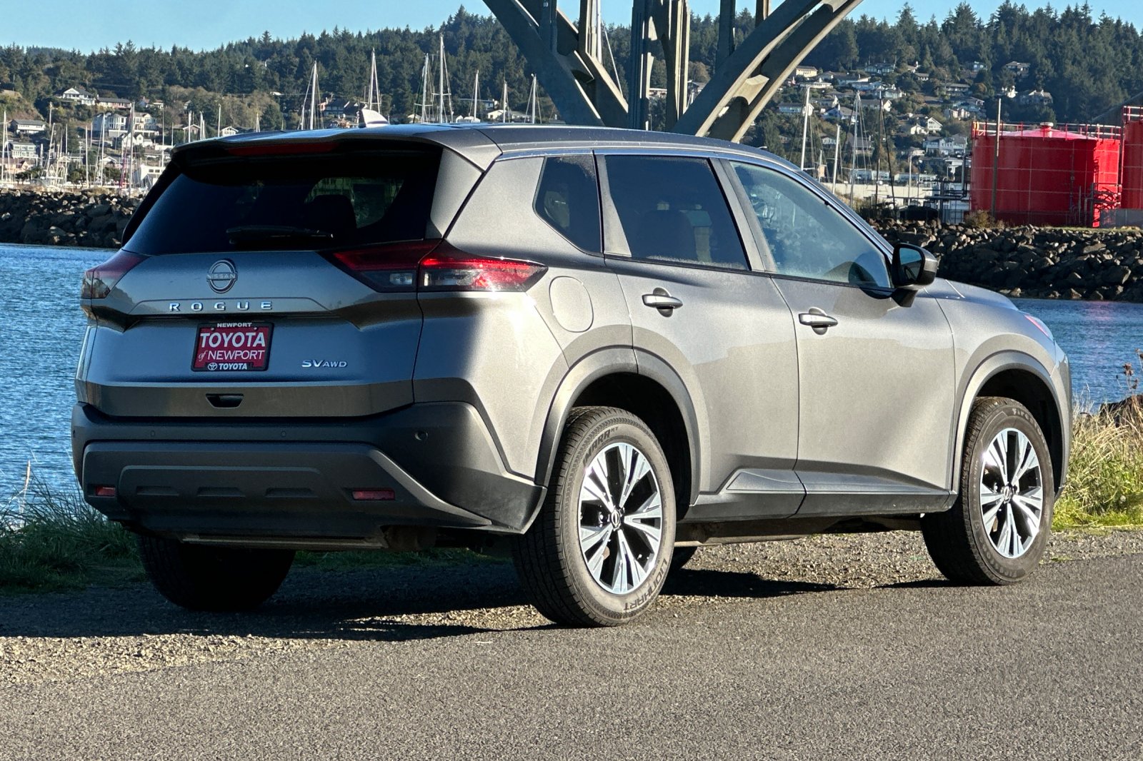 2023 Nissan Rogue SV photo 3