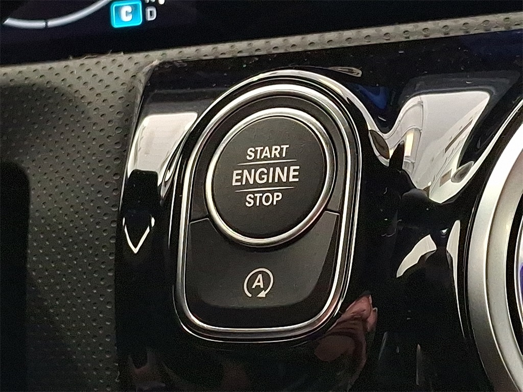 2025 Mercedes Benz CLA 250 4MATIC photo 18