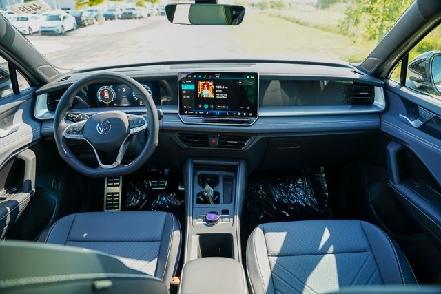 2025 Volkswagen Tiguan SE R-Line Black photo 27