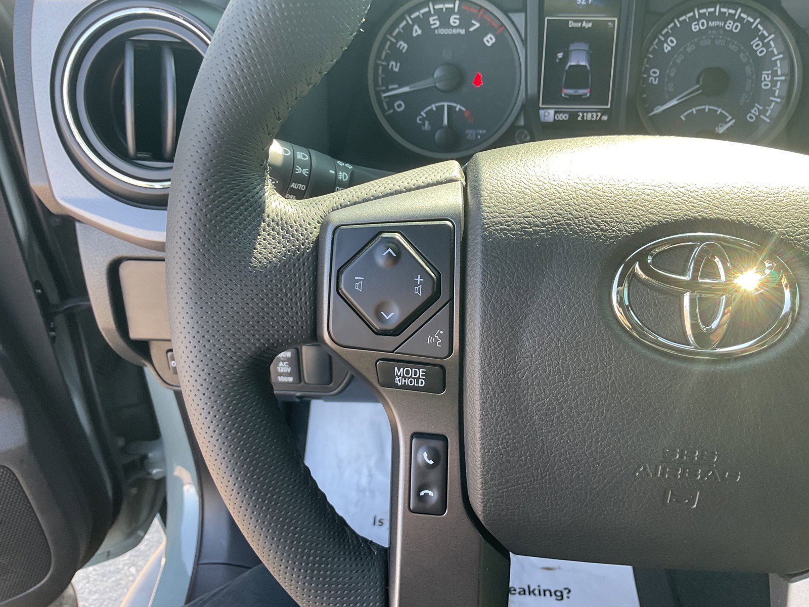 2022 Toyota Tacoma TRD 4x4 photo 16