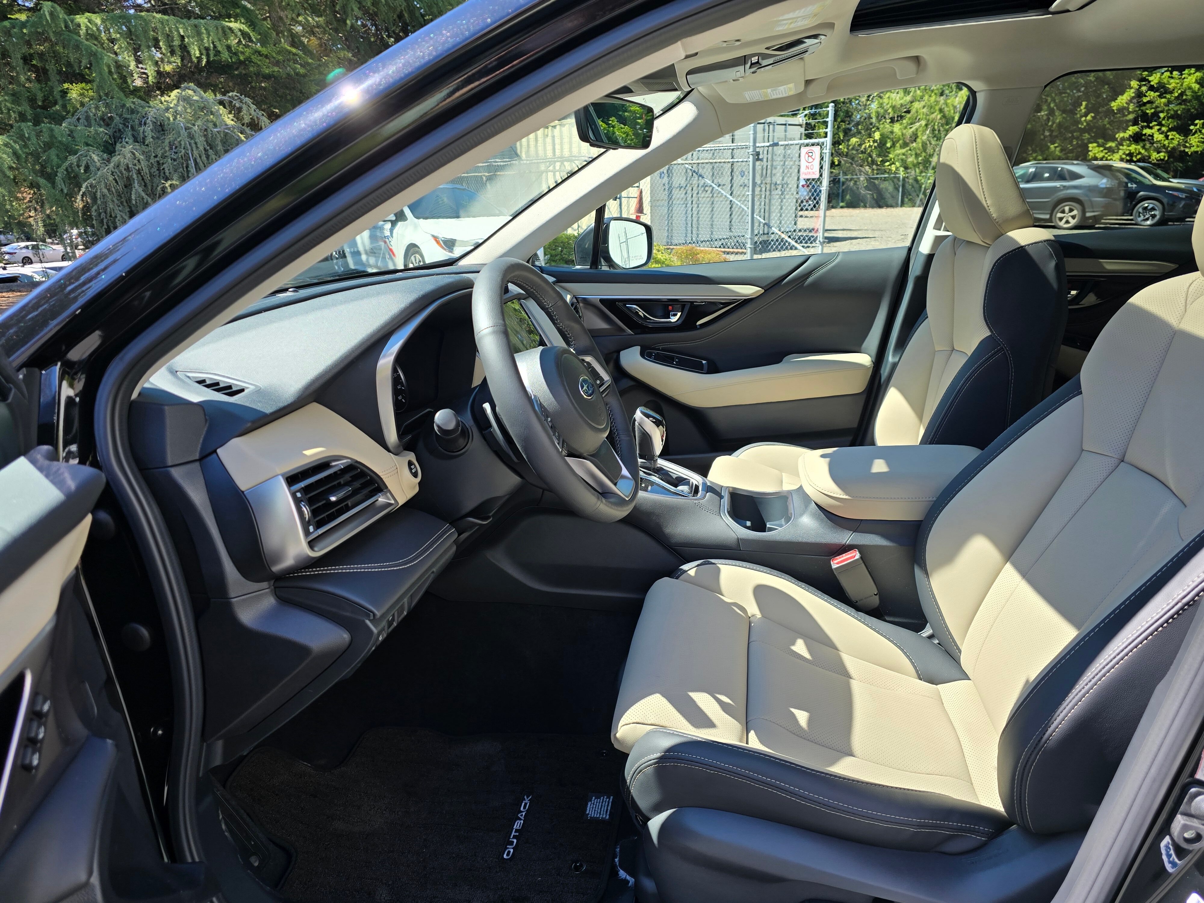 2025 Subaru Outback Limited photo 2