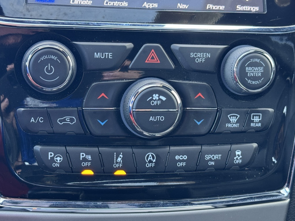 2021 Jeep Grand Cherokee Anniversary Edition photo 8