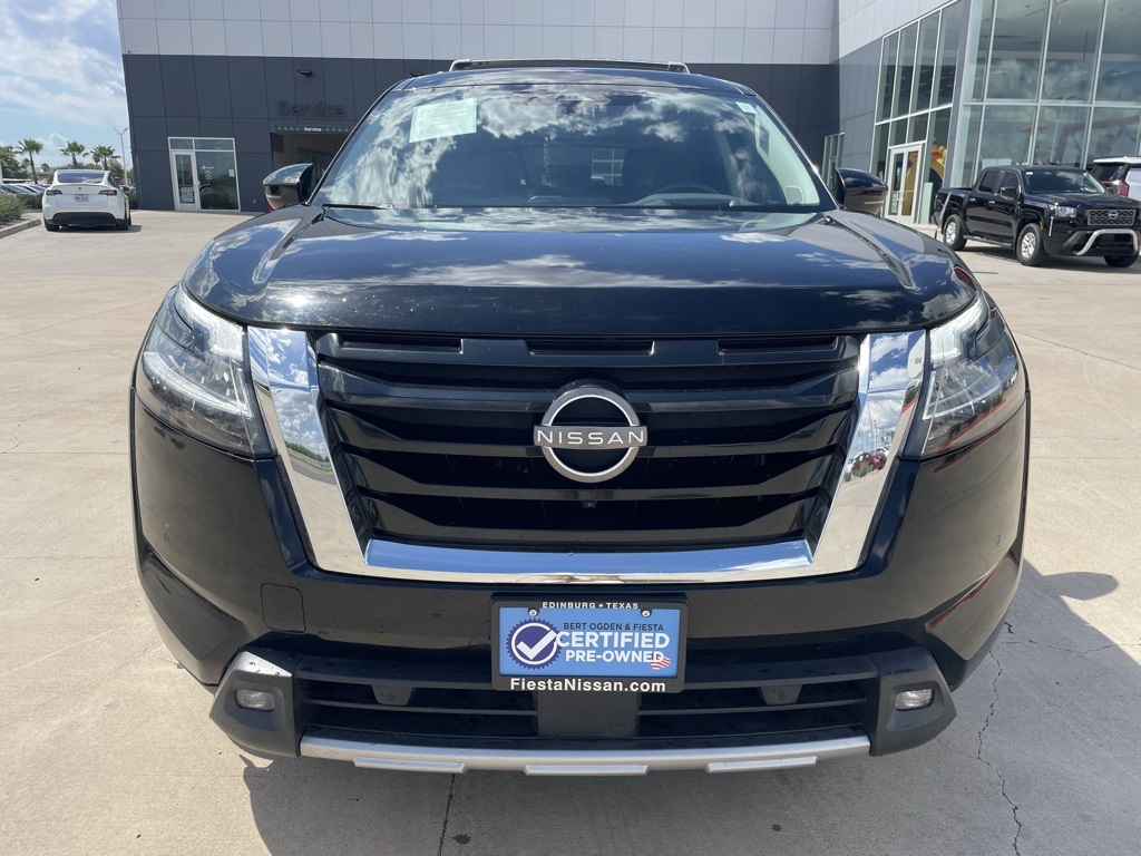 2022 Nissan Pathfinder Platinum photo 6