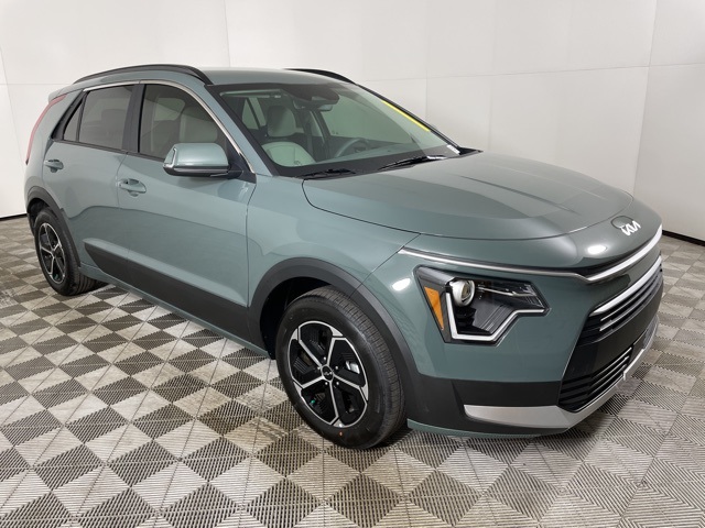 2025 Kia Niro EX photo 2