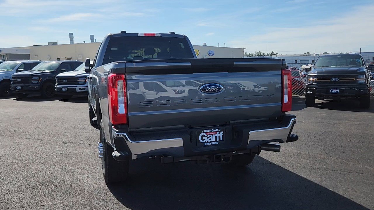 2026 Ford F-250 XLT photo 4