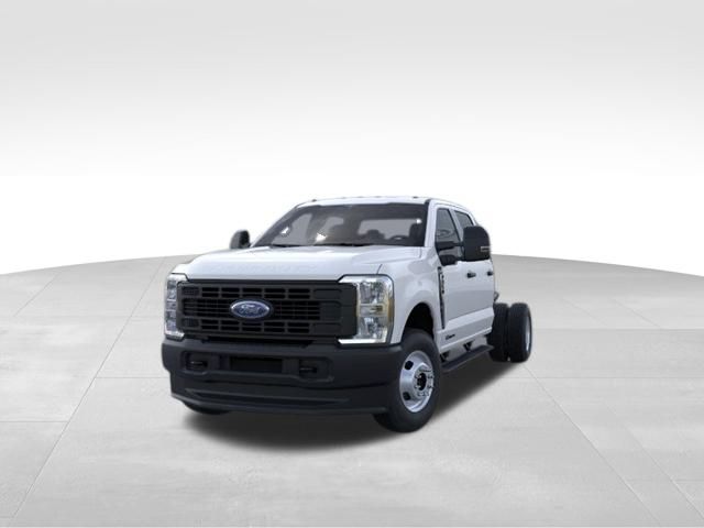 2026 Ford F-350 XL photo 2