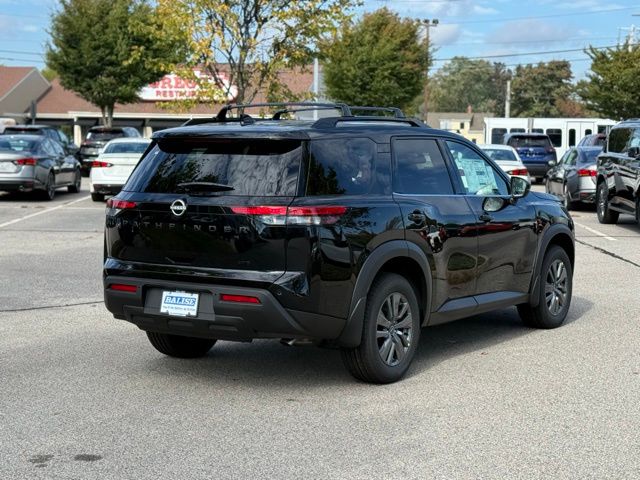 2025 Nissan Pathfinder SV photo 4
