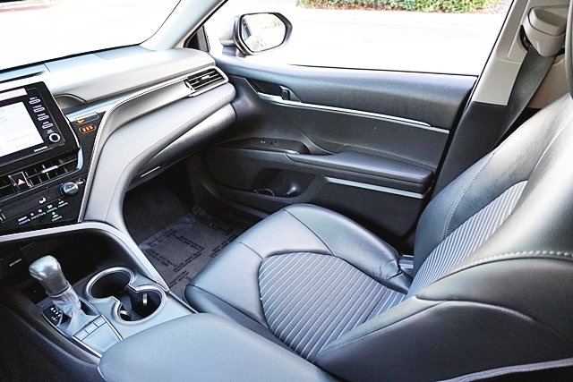 Used 2024 Black Toyota SE image 19