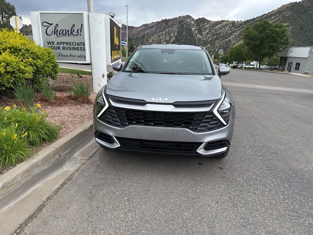 2025 Kia Sportage Hybrid LX photo 2